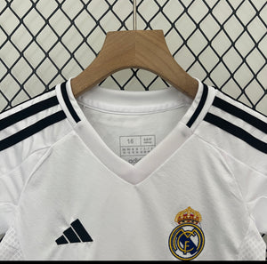 Kit Infantil do Real Madrid 24/25 - uniforme 1