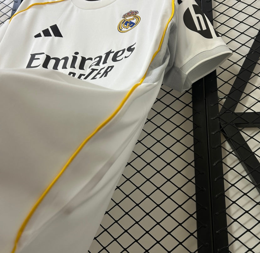 Camisa do Real Madrid - Uniforme 1 - 25/26