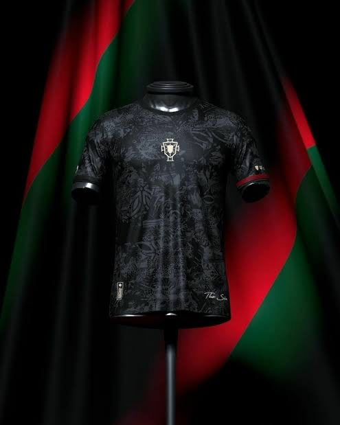 Camisa The Siu Cristiano Ronaldo 7 preta Comma Football 23/24