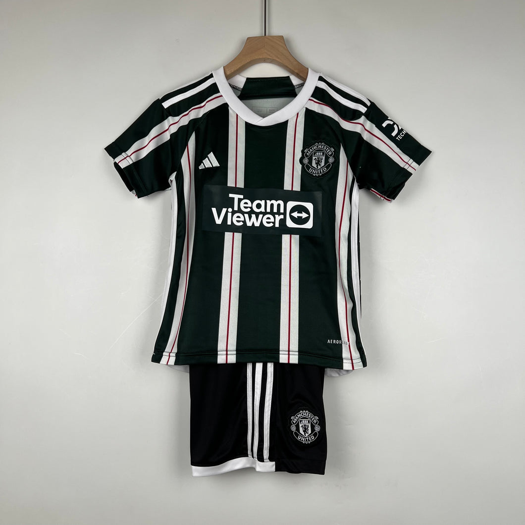 Kit Infantil do Manchester United 23/24