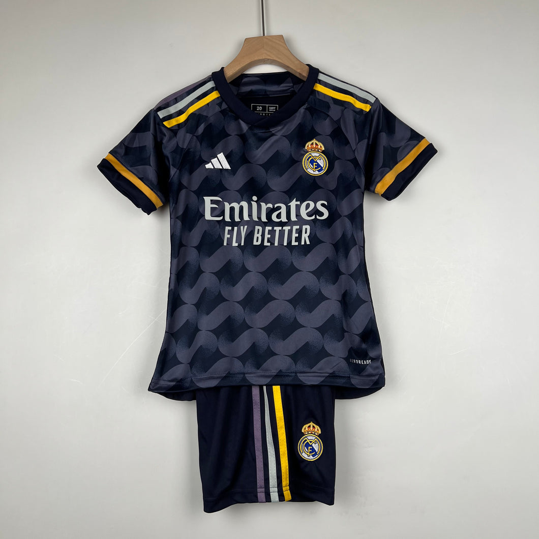 Kit Infantil do Real Madrid 23/24 - uniforme 2