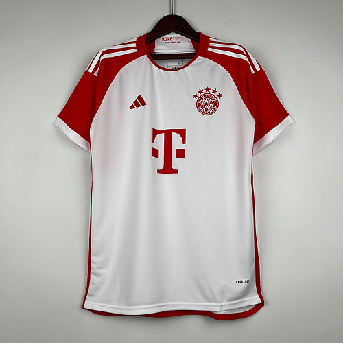 Camisa do Bayern de Munique - Uniforme 1 - 23/24