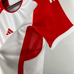 Camisa do Bayern de Munique - Uniforme 1 - 23/24