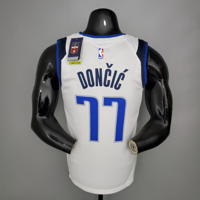 Camisa do Dallas Mavericks 2022 - Uniforme 1- 77 Dončić